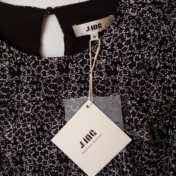 Floral Print Mini-Dress sz Medium Elastic Cuffs Ruffled Black/White J. ING NWT - Picture 5 of 10